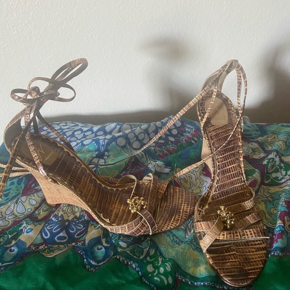 Women’s shoes